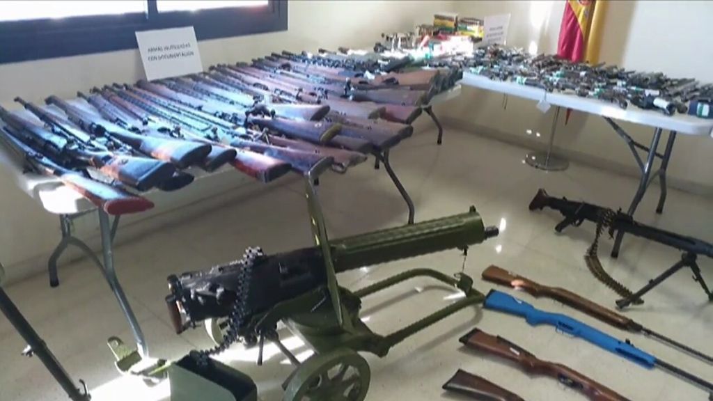 121 armas y más de 1.000 cartuchos: así era el arsenal del joven de Béjar