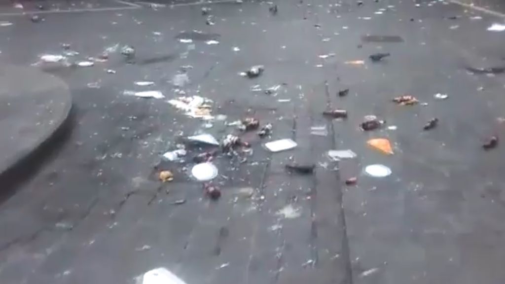Vecinos de Pamplona denuncian la basura que dejan las fiestas en la calle