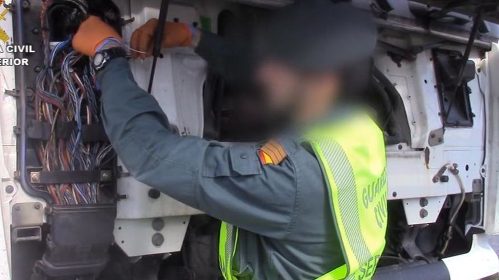 La Guardia Civil detecta un fraude en las emisiones de camiones