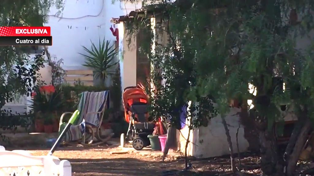 Exclusiva | Imágenes del interior de la casa de Godella donde se cometió el parricicio
