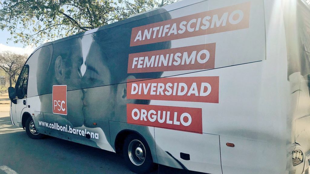 El PSC presenta 'el autobús del amor' para contrarrestar el "discurso de odio"