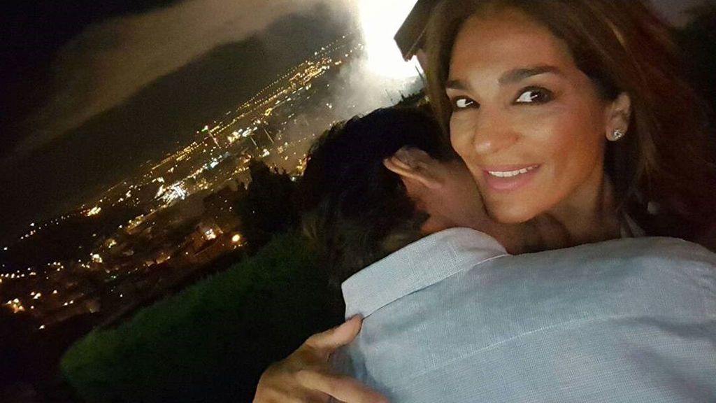 Raquel Bollo declara públicamente su amor por su novio