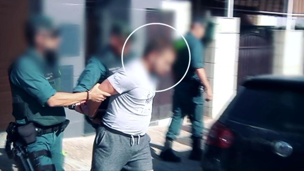 Un reportero de 'AR' acompaña a la policía en una importante operación contra el narcotráfico