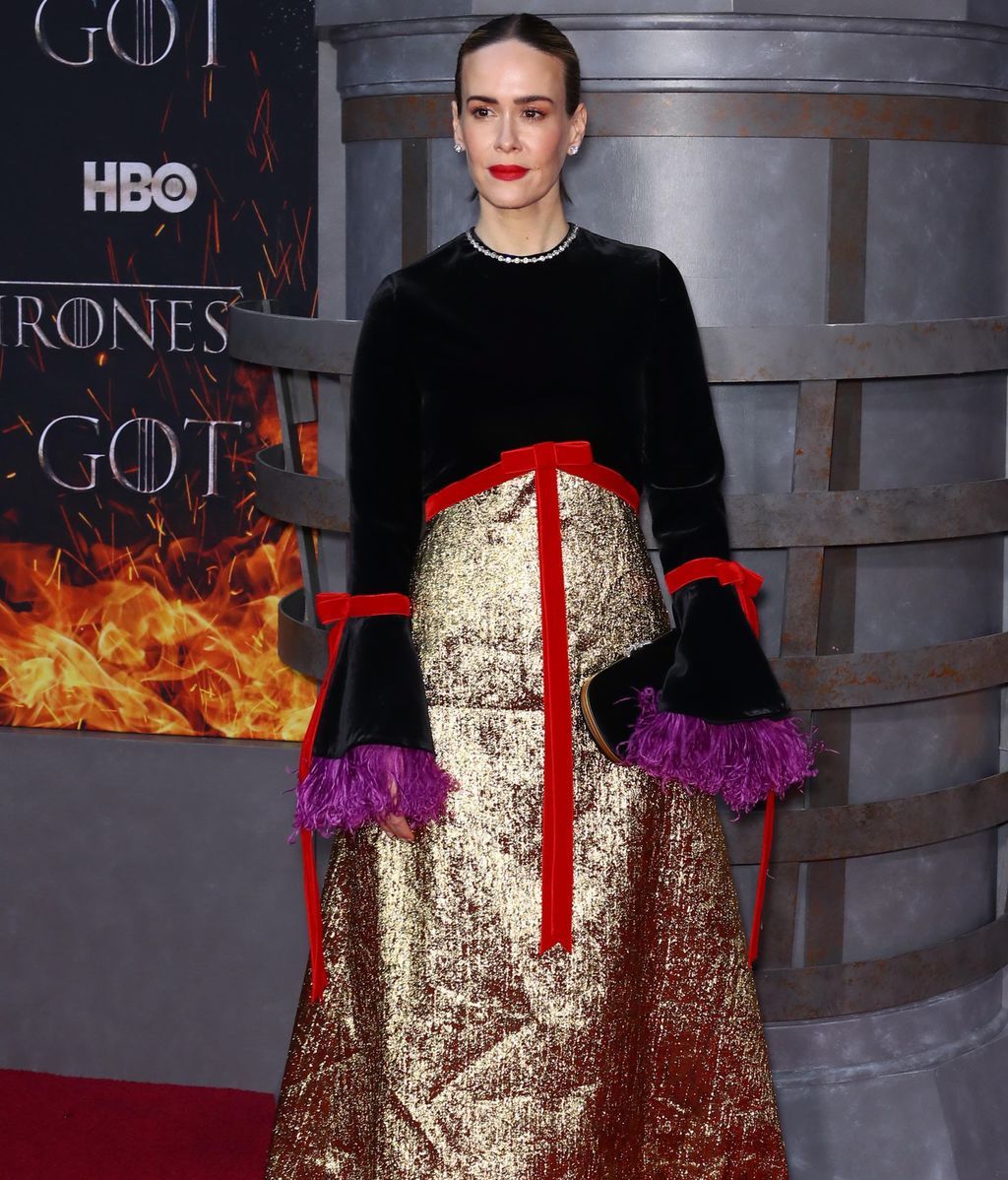 El vestido con un mensaje oculto de Emilia Clarke y otros detalles del preestreno de 'Juego de Tronos'