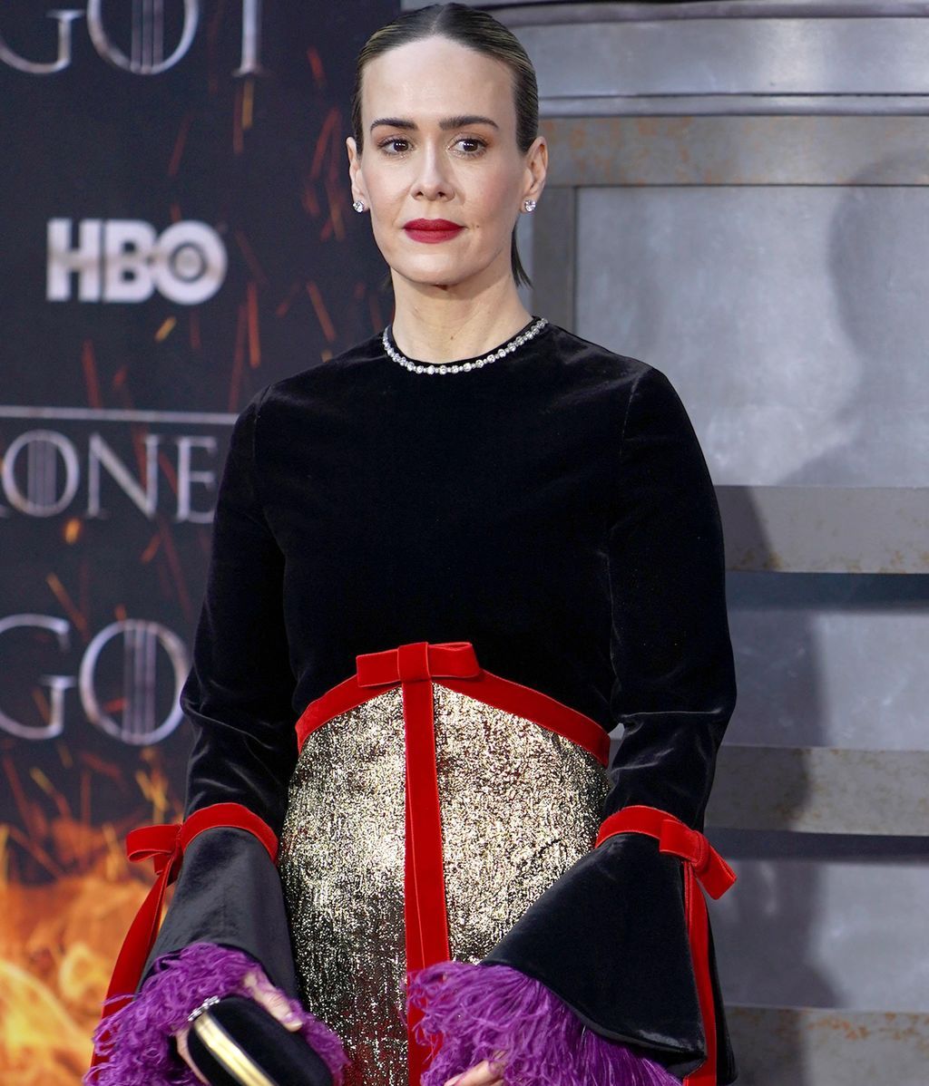 El vestido con un mensaje oculto de Emilia Clarke y otros detalles del preestreno de 'Juego de Tronos'