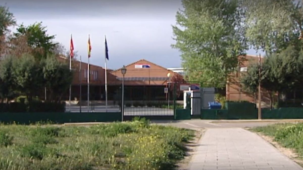 En libertad, el menor detenido por presunto acoso tras el suicidio de un compañero en un instituto de Madrid