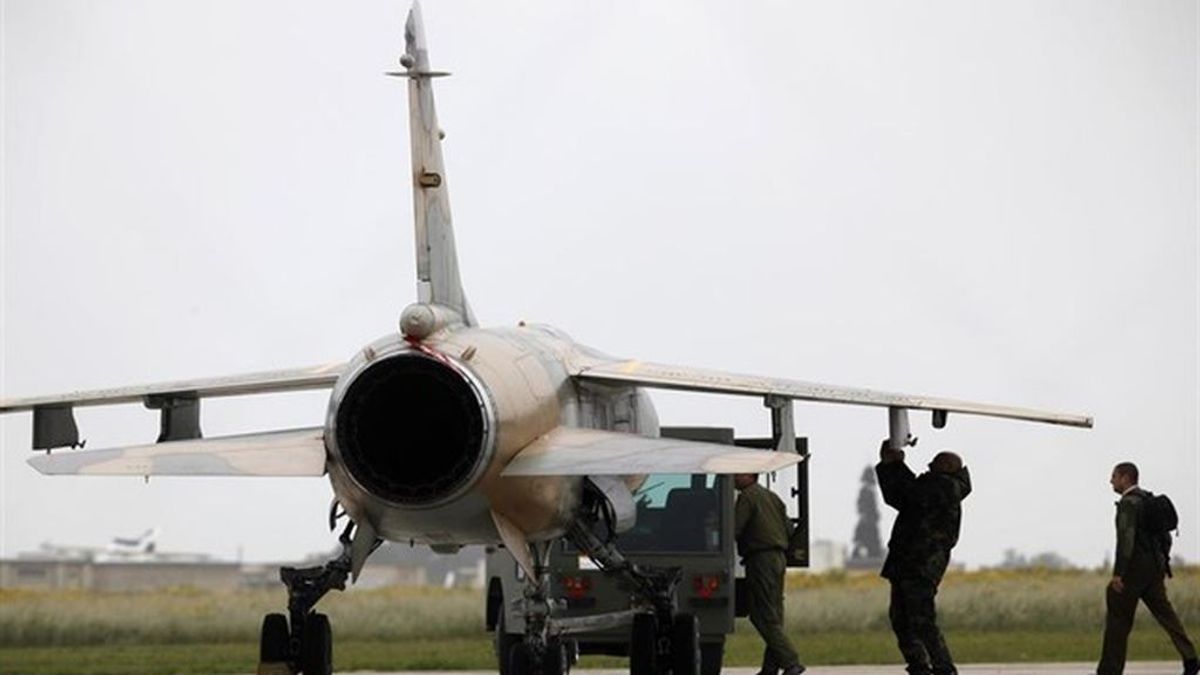 Aviones de combare del Ejército Nacional Livio bombardean Trípoli