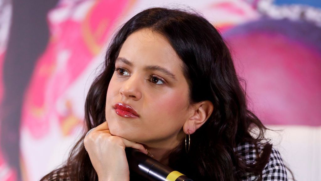 Rosalía reivindica la legalización del aborto durante su concierto en México Rosalía reivindica la legalización del aborto durante su concierto en México