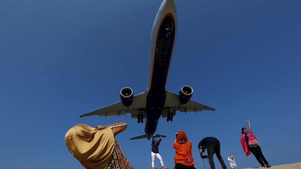 Tailandia condenará a muerte a aquellos que se saquen un selfie frente al aeropuerto Tailandia condenará a muerte a aquellos que se saquen un selfie frente al aeropuerto