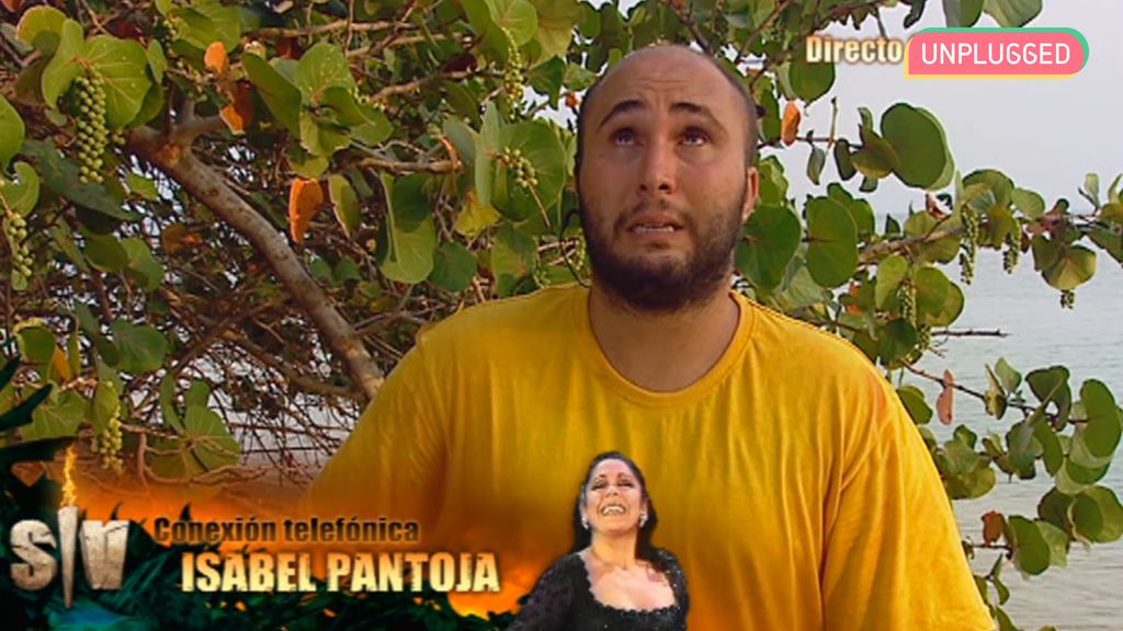 UNPLUGGED_KIKORIVERA_LLAMADASUPERVIVIENTES.00_01_08_06.Imagen fija006