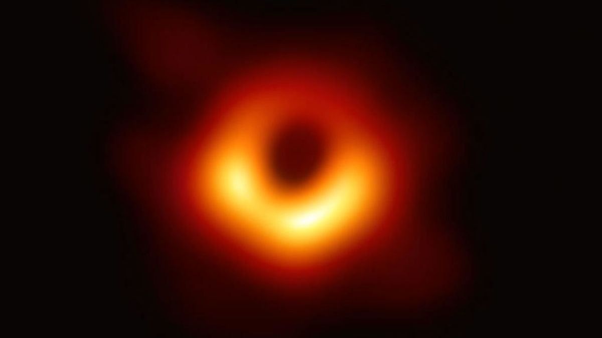 Desvelada la primera imagen de un agujero negro