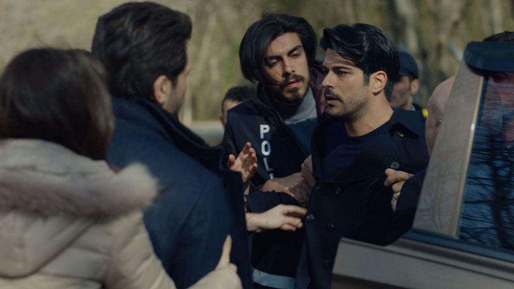 Kemal pierde la batalla: Deniz llama papá a Emir