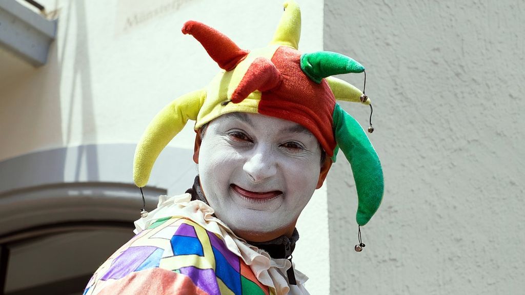 fool-1476189_960_720