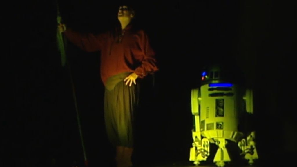 R2-D2 sustituye a Sancho Panza en una obra teatral