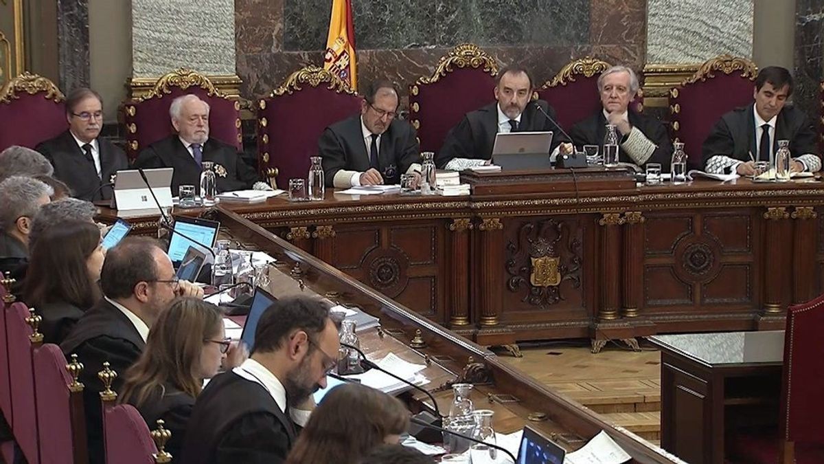 Un abogado advierte de un testigo repetido y Marchena se lo agradece: "Qué haríamos sin usted, señor Pina"