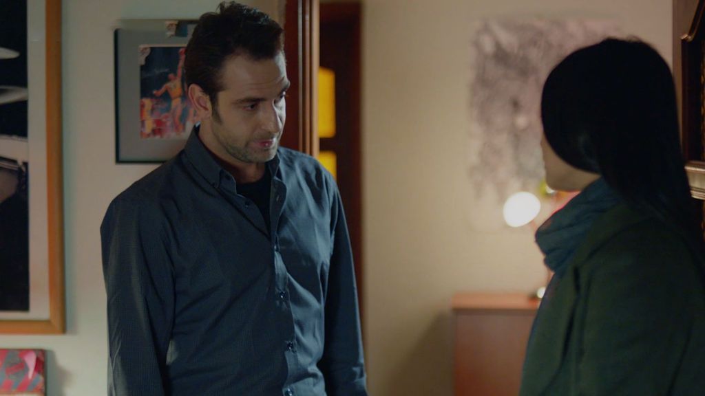 Hakan quiere casarse con Zeynep: "Os daré mi apellido a ti y a tu hijo"