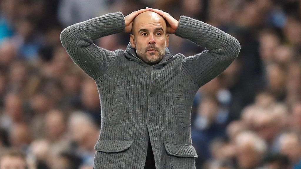 Aficionados y periodistas muestran su apoyo a Guardiola tras un nuevo fracaso en Champions