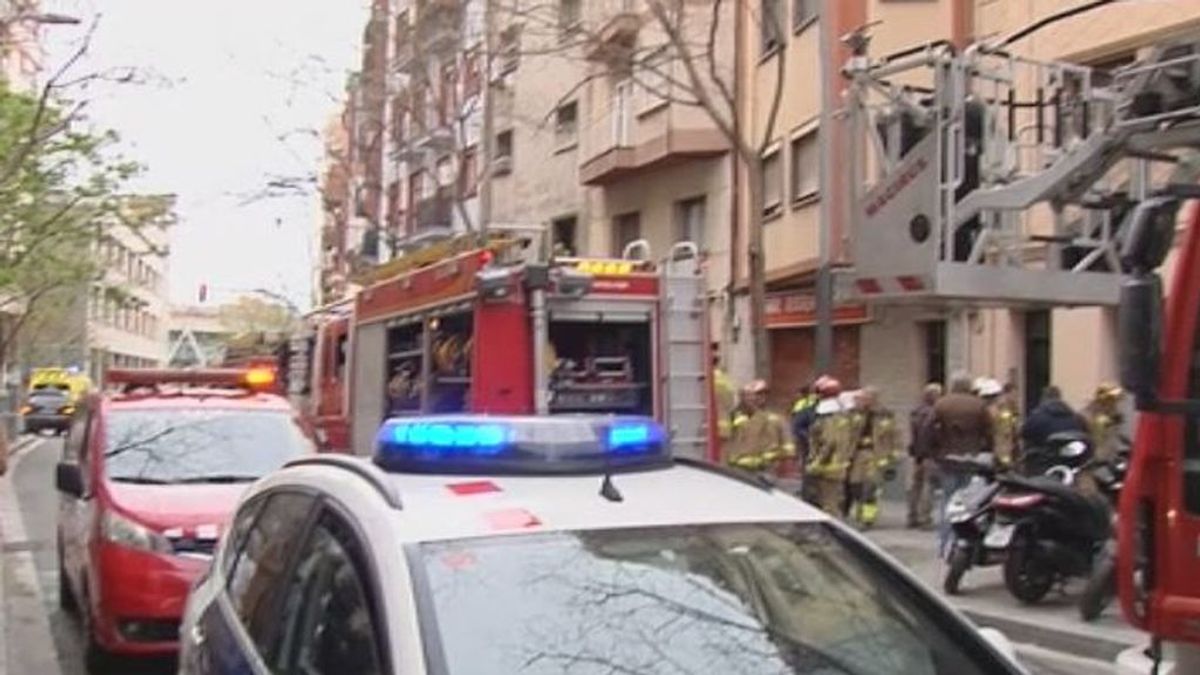 Dos menores y su madre fallecidos en el incendio de un piso en L'Hospitalet (Barcelona)