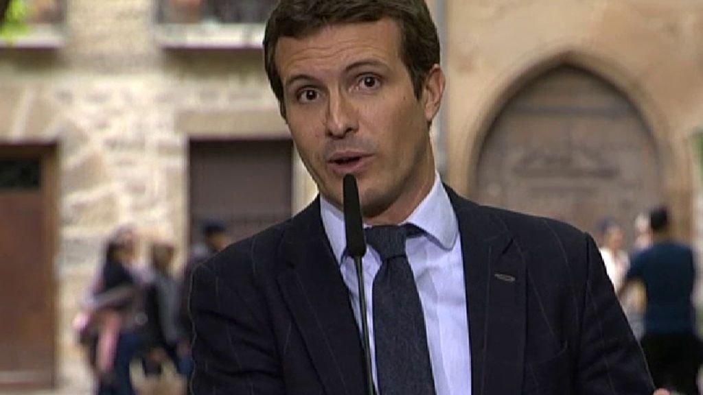 Casado: "Sánchez solo acierta cuando rectifica y da la cara"