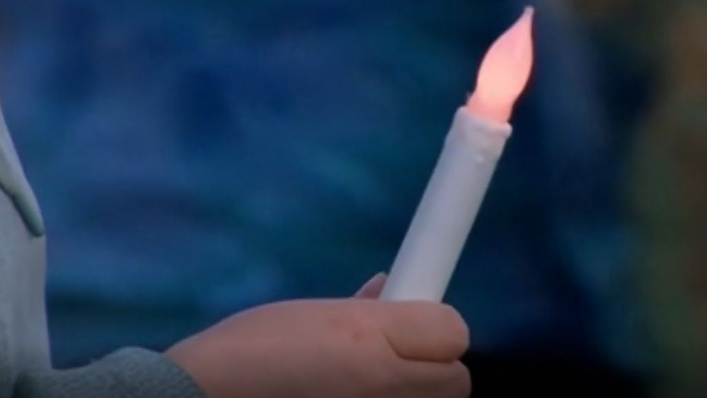Estados Unidos recuerda a las víctimas del tiroteo en un instituto de Colorado, 20 años después