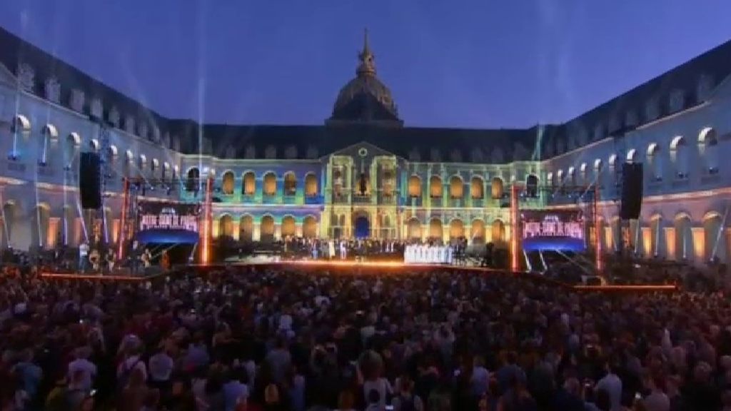 Concierto de grandes artistas en París para reconstruir Notre-Dame