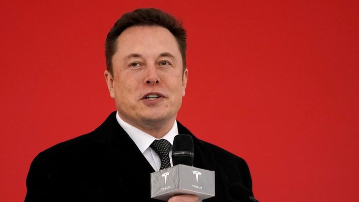 Musk anuncia que Tesla sacará 'robotaxis' al mercado en 2020