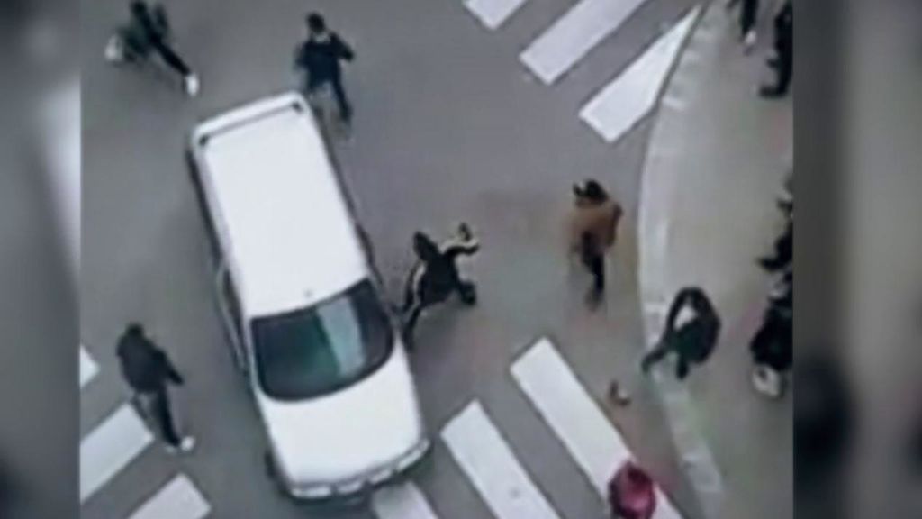 Las impactantes imágenes de una batalla campal entre dos grupos de narcos en Mataró