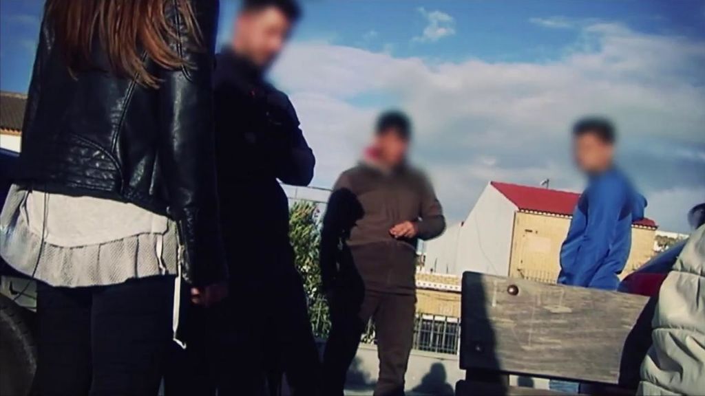 Los vecinos de Aznalcóllar, atemorizados por el asesinato de una anciana en su casa