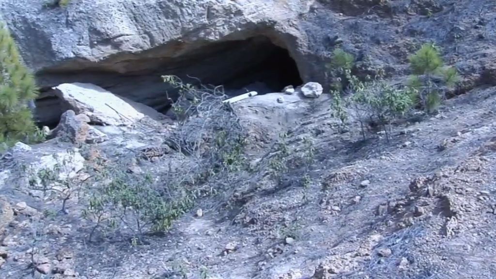 La intérprete que ayudó al niño de Adeje: “El padre les engañó diciendo que tenía regalos de Pascua en una cueva”