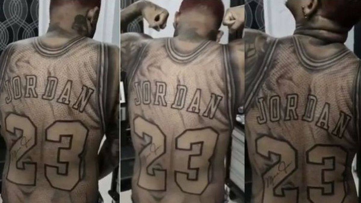 Tatuaje viral en homenaje a Michael Jordan