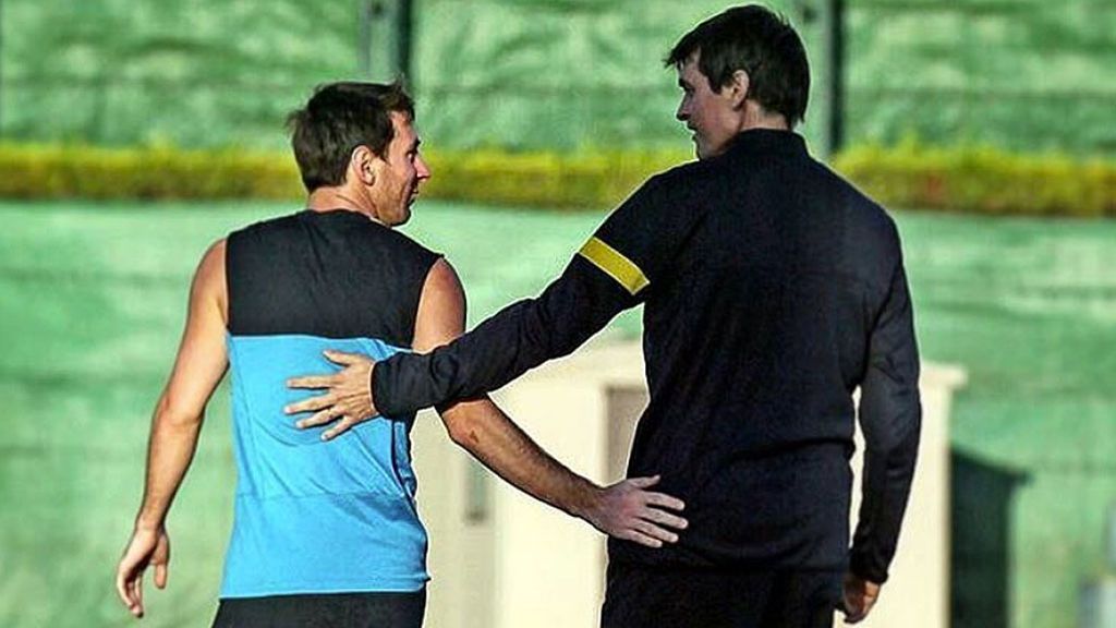 Tito Vilanova convenció a Messi de seguir en el Barcelona seis días antes de morir Tito Vilanova convenció a Messi de seguir en el Barcelona seis días antes de morir