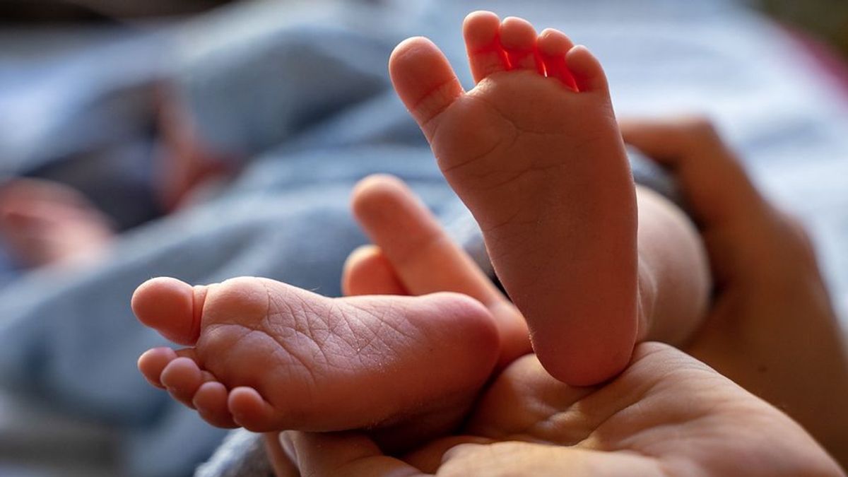 Una enfermera asegura que intercambió 5000 bebés "por diversión"