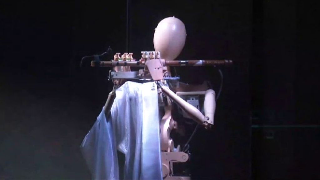 Debuta una orquesta clásica compuesta por músicos que son robots