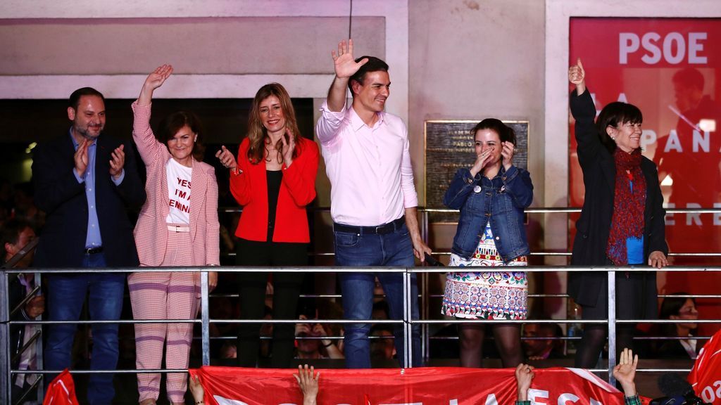 La victoria incontestable del PSOE: Tiñe el mapa de rojo 11 años después de su último triunfo en unas generales