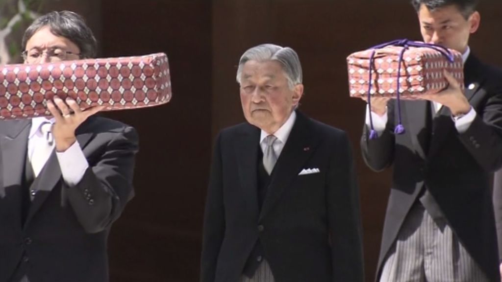 El emperador de Japón, Ahikito, abdica en su hijo Naruhito