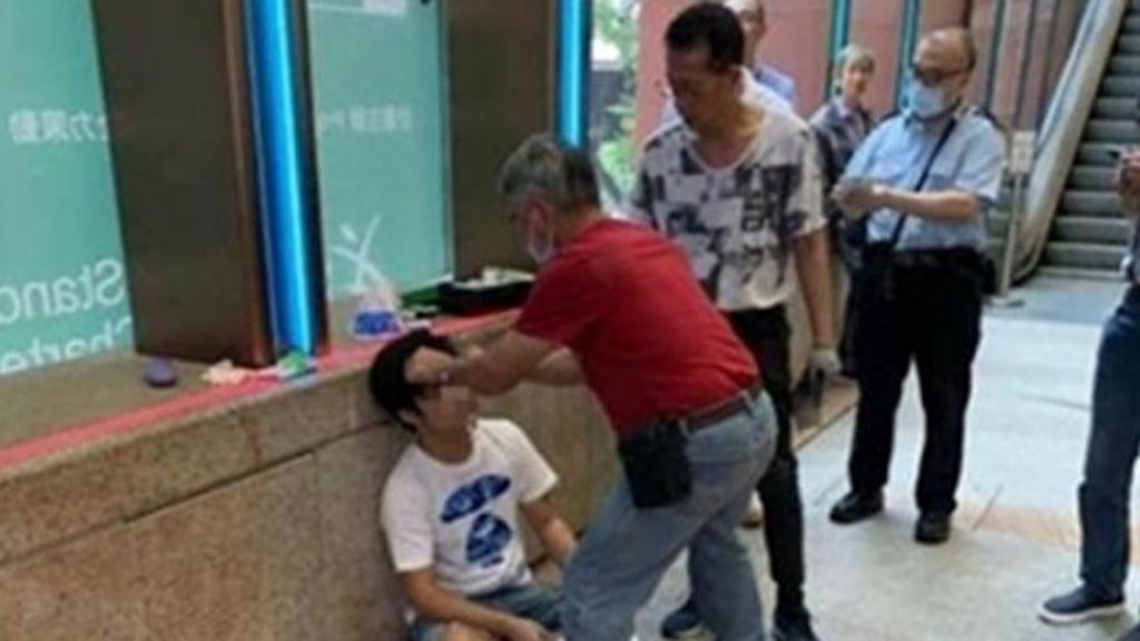 Un espectador es agredido por hacer spoiler en la entrada de un cine sobre 'Vengadores' Un espectador es agredido por hacer spoiler en la entrada de un cine sobre 'Vengadores'
