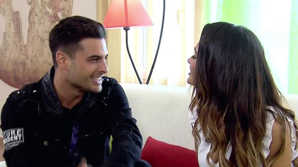 Química, risas y mucha complicidad: así ha sido la primera cita entre Miguel y Zaira