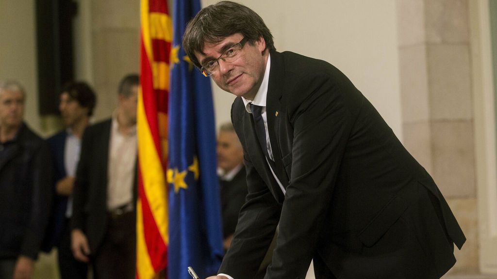 La Fiscalía, a favor de que Puigdemont y sus exconsejeros recuperen la candidatura a las elecciones europeas La Fiscalía, a favor de que Puigdemont y sus exconsejeros recuperen la candidatura a las elecciones europeas