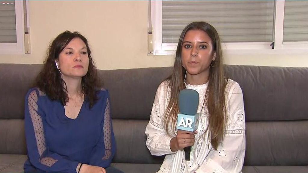 La madre del niño al que amputaron la pierna por error: "Le hemos dado una hermanita que le ayuda mucho"