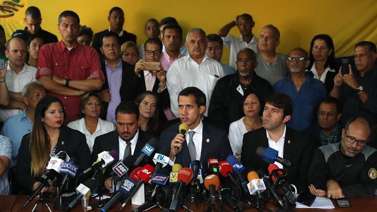 Guaidó pide colaboración a la ciudadanía para lograr el apoyo de los militares venezolanos
