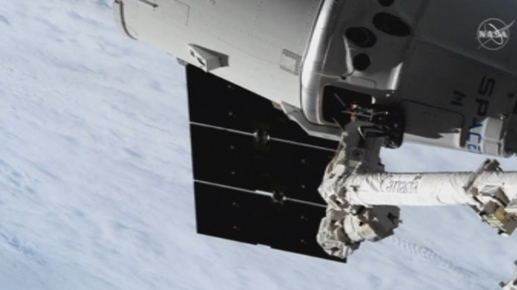 SpaceX lanza con éxito la cápsula no tripulada Dragon