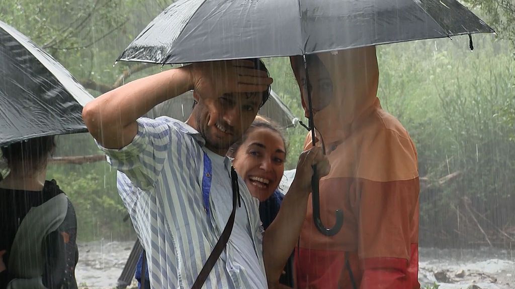 Diluvio universal en ‘El Pueblo’: cuando tienes que grabar y te llueve como si no hubiera un mañana