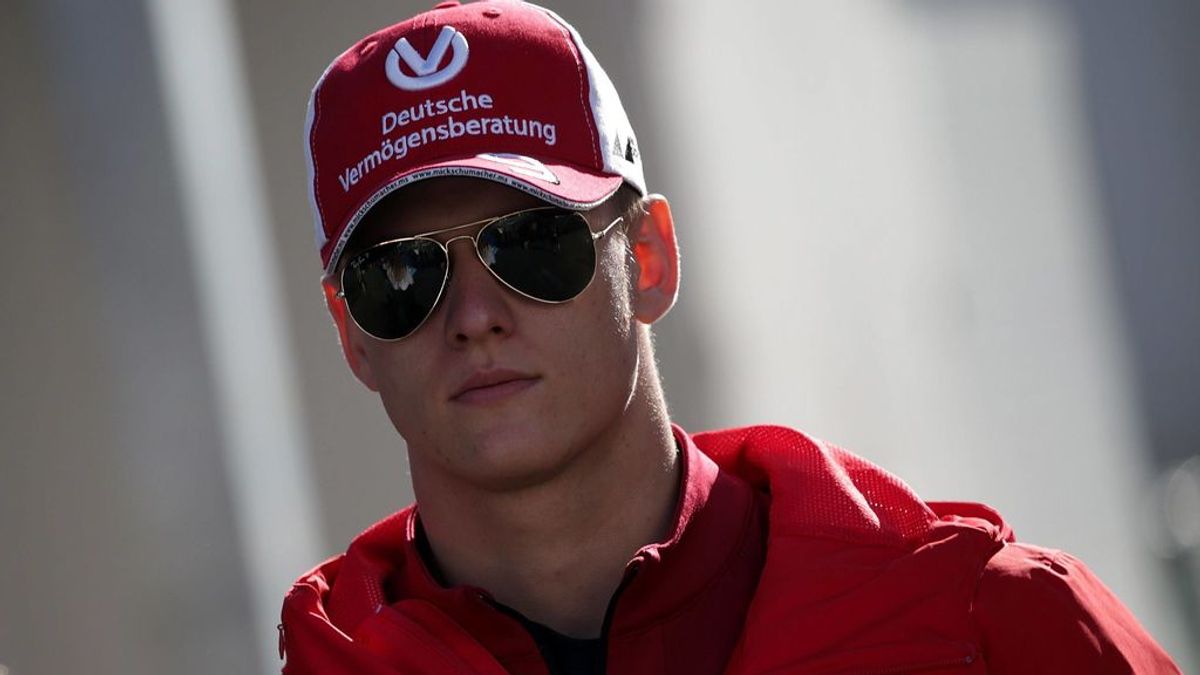Mick Schumacher se fija como objetivo la Fórmula 1: "Es, por supuesto, con mi padre con quien me comparo"