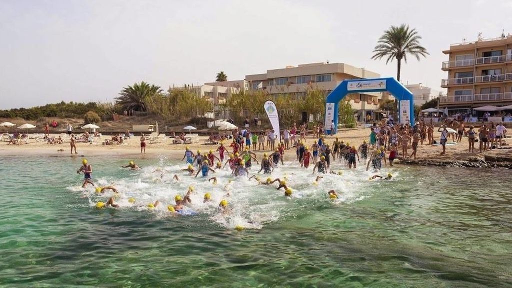 Fallece una triatleta de 15 años tras despeñarse por un barranco mientras entrenaba en bici Fallece una triatleta de 15 años tras despeñarse por un barranco mientras entrenaba en bici