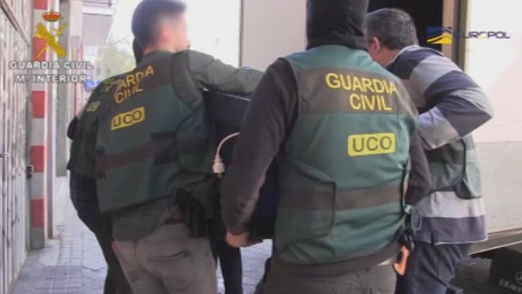 Lo último entre los narcos: ocho detenidos por estafar con cajeros bitcoin en la operación Kampuzo