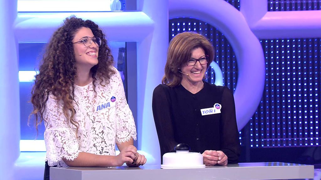 Ana y Toñi podrán cambiar la cocina y terminar la carrera con los 4.000 euros del premio Ana y Toñi podrán cambiar la cocina y terminar la carrera con los 4.000 euros del premio