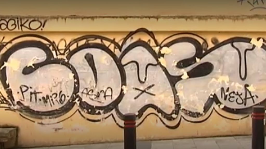 La Coruña pide ayuda a la fiscalía para frenar a un grafitero La Coruña pide ayuda a la fiscalía para frenar a un grafitero
