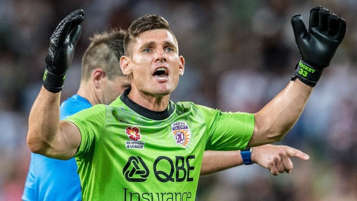 Locura en Australia: Un portero anota un penalti, detiene cuatro y clasifica a su equipo para la final de la liga Locura en Australia: Un portero anota un penalti, detiene cuatro y clasifica a su equipo para la final de la liga