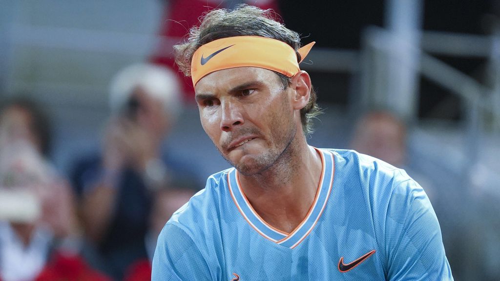 Tsitsipas vence a Nadal y le deja fuera de la final de la Mutua Madrid Open (6-4/2-6/6-3)