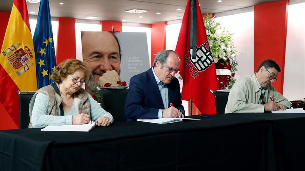 Último adiós a Rubalcaba en el Congreso de los Diputados